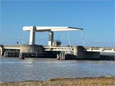 Breydon Bridge, Dutch-Style Drawbridge over the River Yare